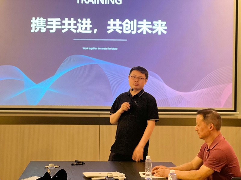 草莓视频在线观看网站科技大杭州样板市场座谈会
